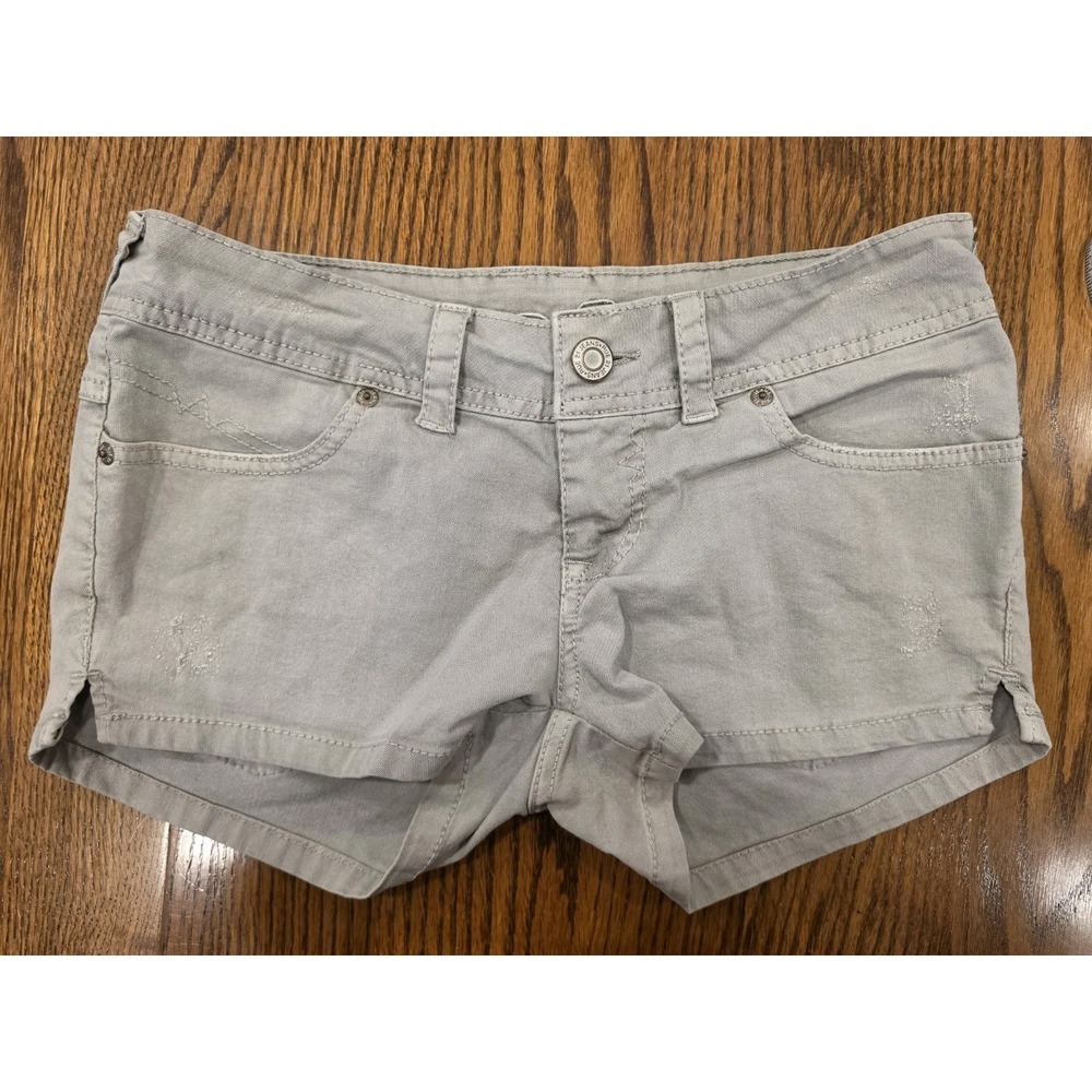 Rue21 Khaki Shorts Women's Size 3/4 Low Rise Rolled Hem Casual Stretch